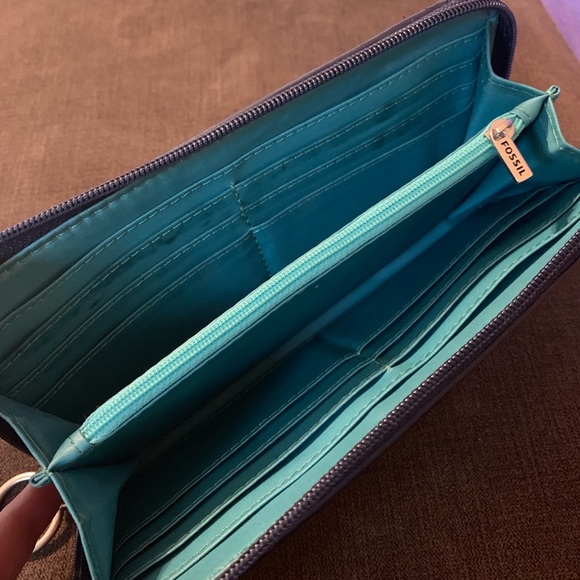 Fossil / Multicolor Polka Dot Zip Around Wallet - Picture 8 of 8